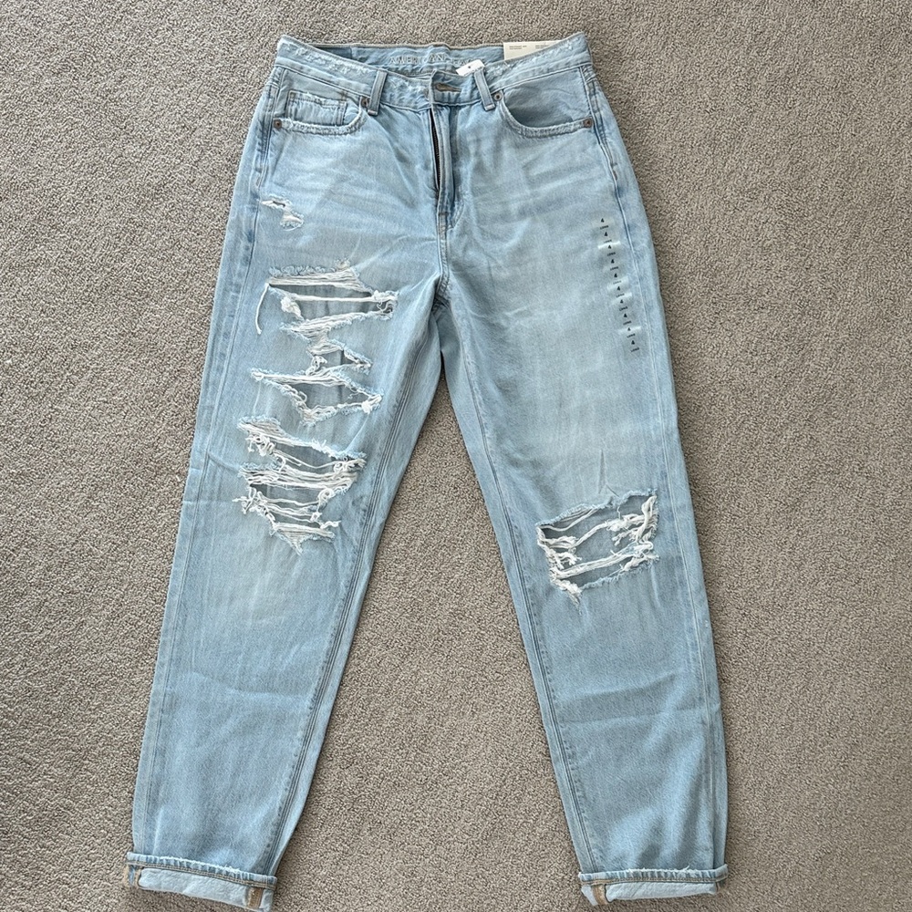 American Eagle Outfitters Mom Straight Light Blue Boyfriend Jeans